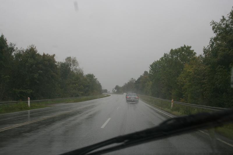 Regn.jpg - "I´m singing in the rain" Ikke ligefrem en foto dag. Its simply not a photo day