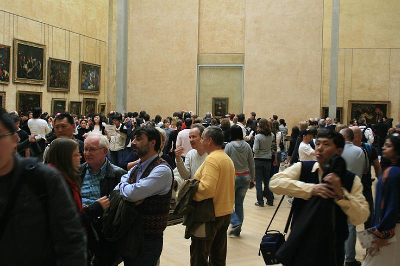 IMG_0647.jpg - Mængden af folk nær Mona Lisa. -- The amount of people near Mona Lisa.