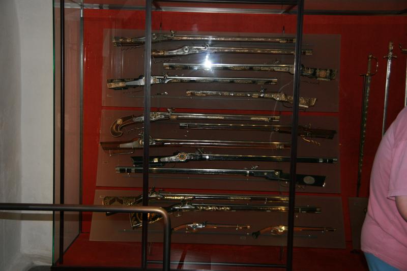IMG_0411.jpg - Kongelig våben samling. -- Royal weapon collection.
