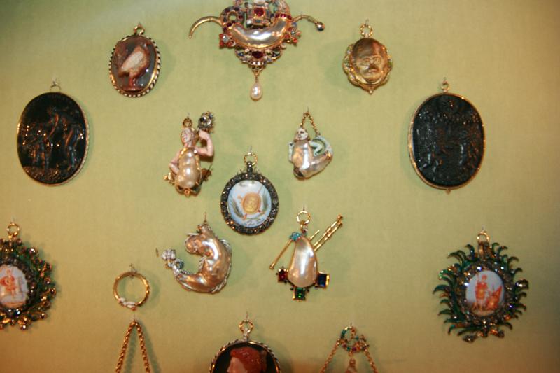 IMG_0431.jpg - smykker. -- pieces of jewellery